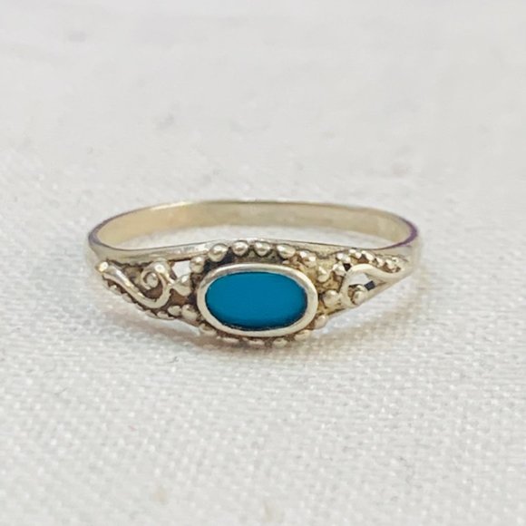 Jewelry - Vintage Sterling Silver 925 Oval Turquoise Bezel Set Scroll Design Ring Size 6.7